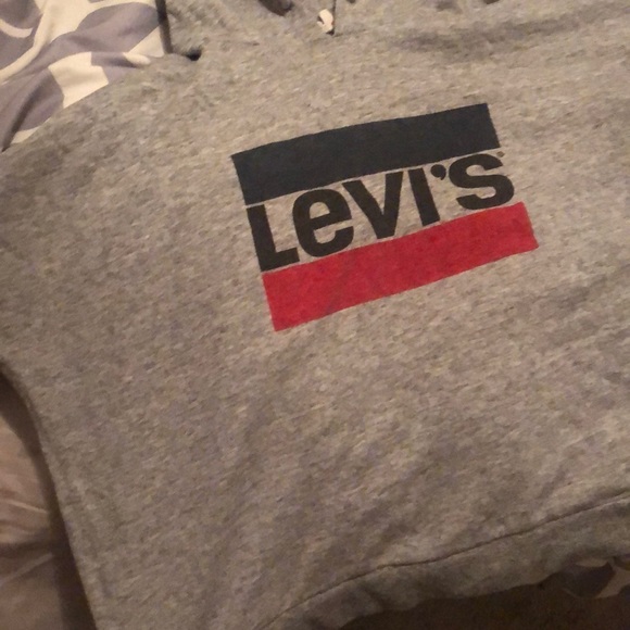 Levi’s cropped hoodie - Picture 2 of 2